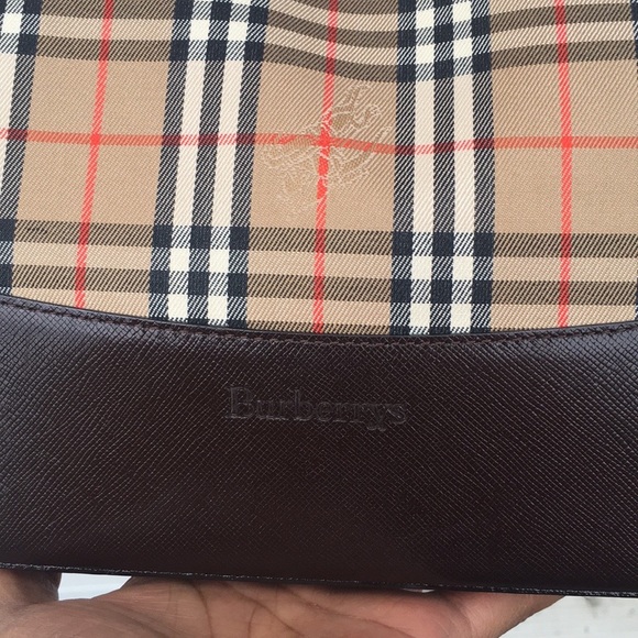 Authentic Burberry Shoulderbag - Picture 4 of 11